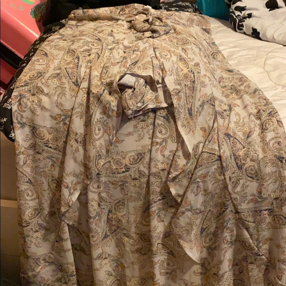 A maxi shirt floral